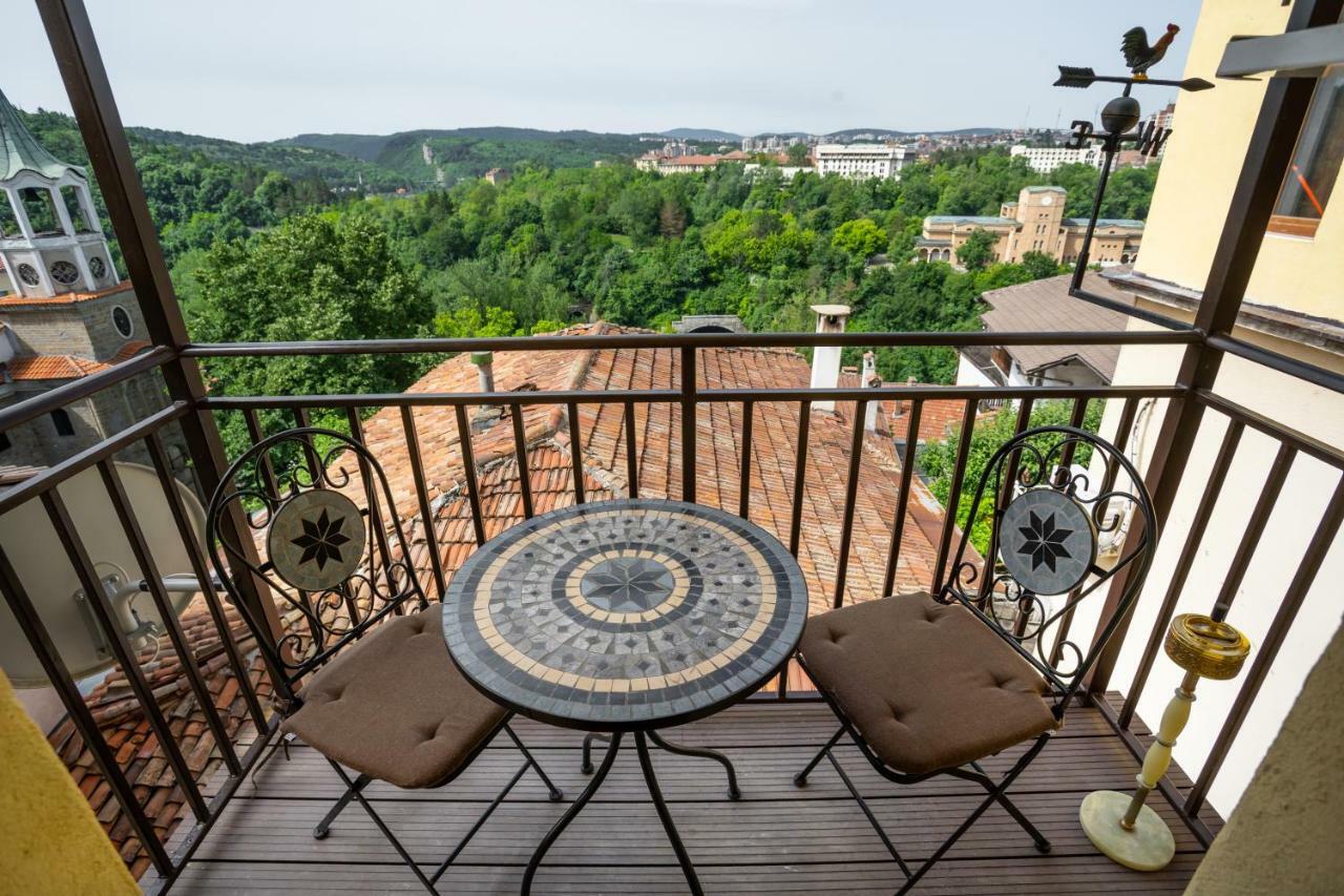 Historic Apartment In The Heart Of The City Велико-Тырново Экстерьер фото
