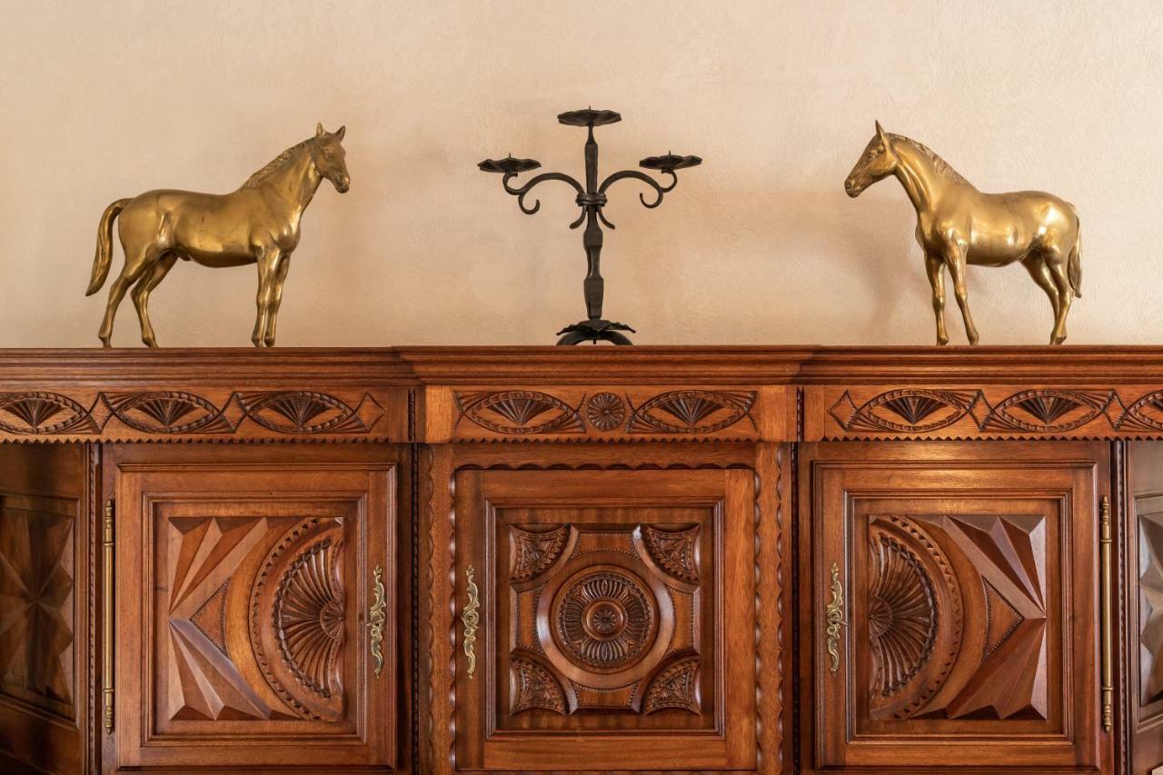 Historic Apartment In The Heart Of The City Велико-Тырново Экстерьер фото