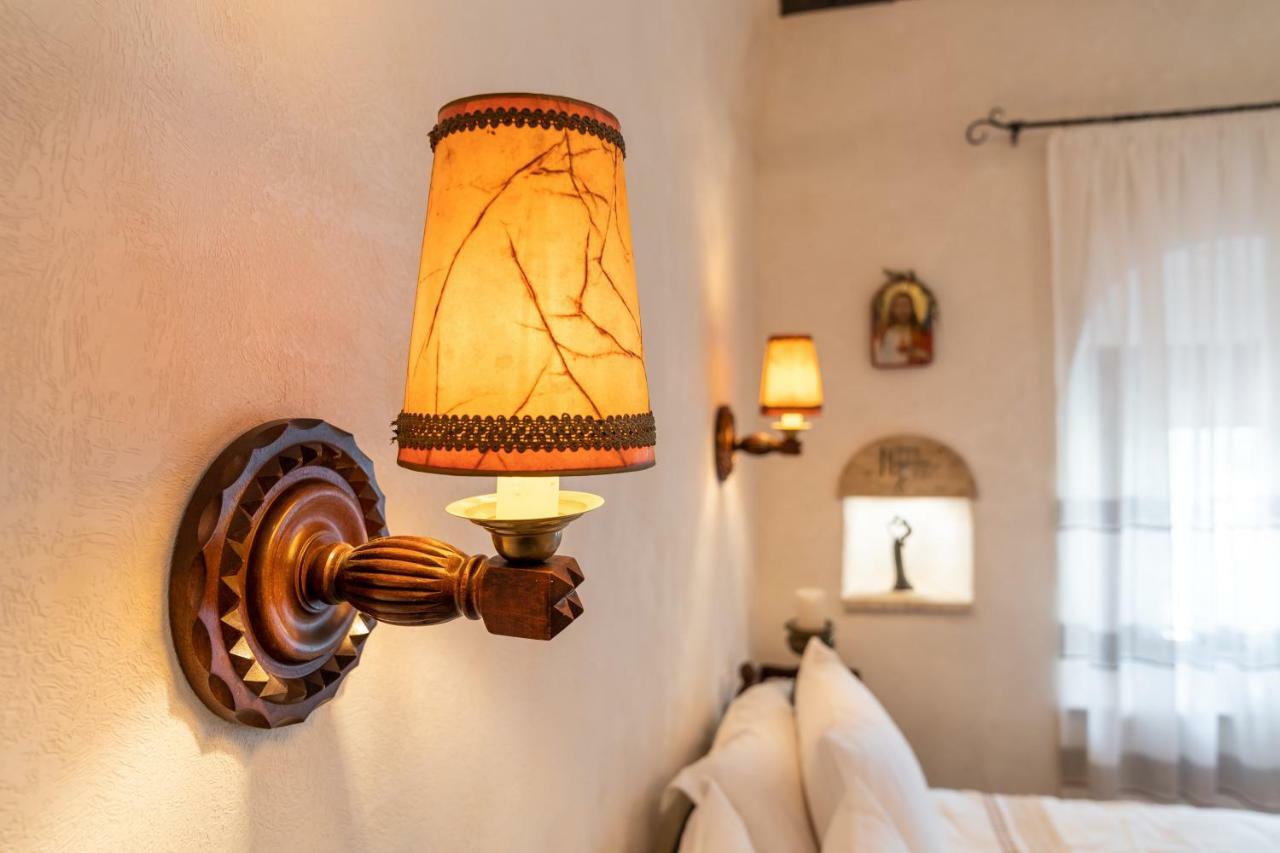 Historic Apartment In The Heart Of The City Велико-Тырново Экстерьер фото